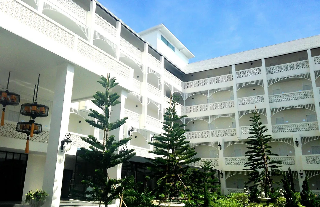 โรงแรมโครานารี่ คอร์ทยาร์ด บูทีค-1